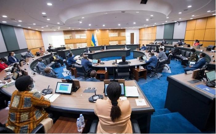 Covid 19&nbsp;: Umubare w’abajya mu nsengero n’abataha ubukwe wongerewe